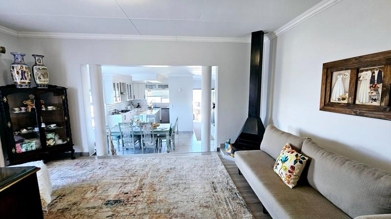 4 Bedroom Property for Sale in Dana Bay Western Cape